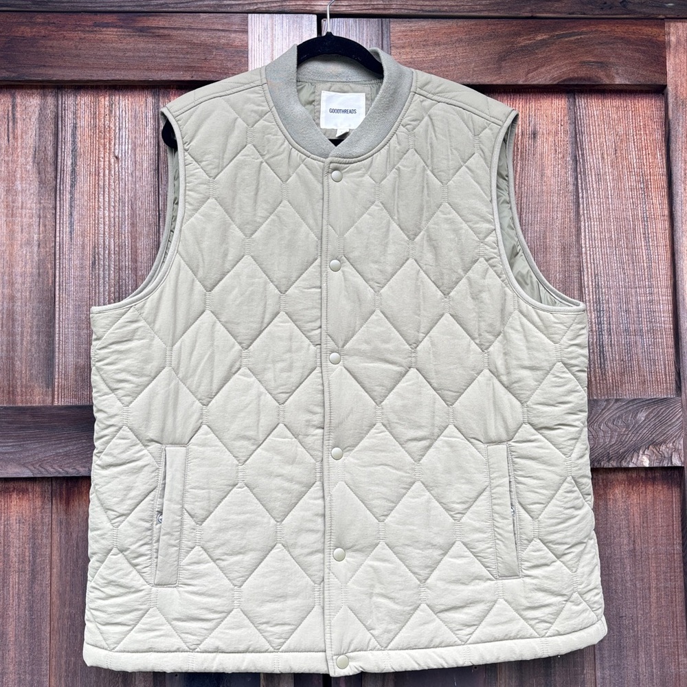 Goodthreads Quilted Vest in Sage Green